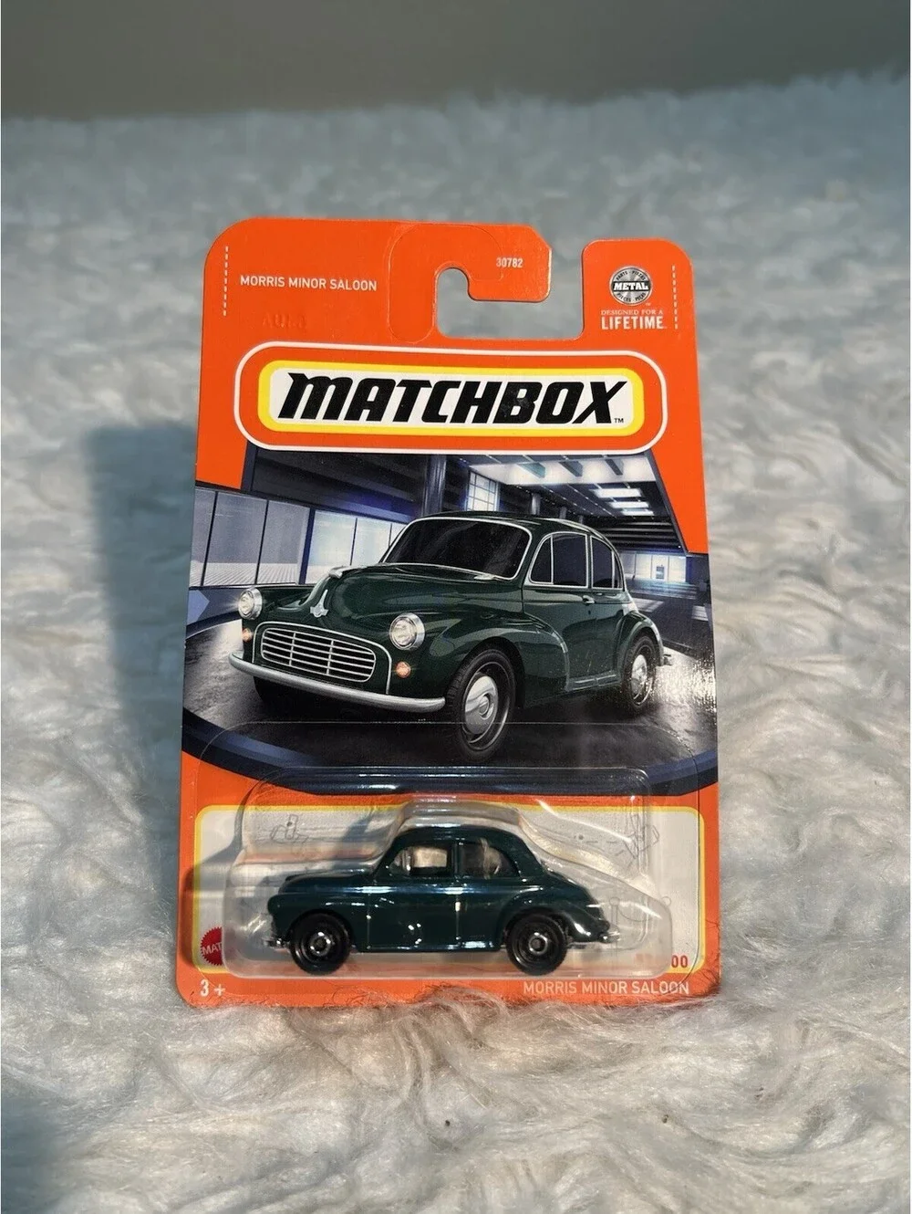 Matchbox 2024 diecast 1:64 scale Morris Minor Saloon in British Racing Green